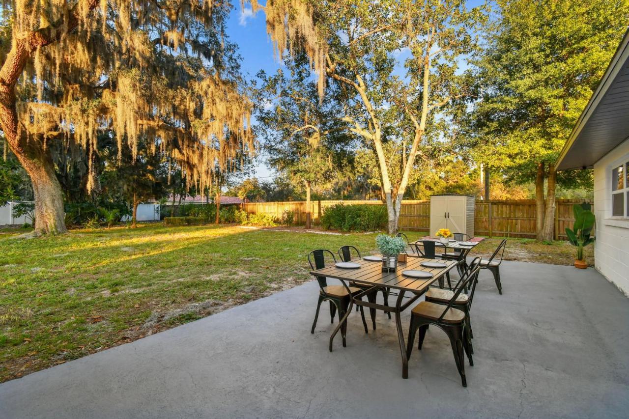 Plush Sheets, Games!, Huge Backyard, Massage Chair Tampa Luaran gambar